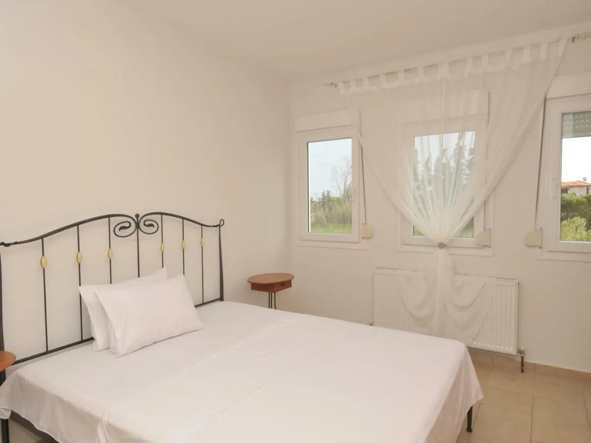Irini Villa By Travelpro Services Nea Potidea Beach Halkidiki 0*, Nea Poteidaia
